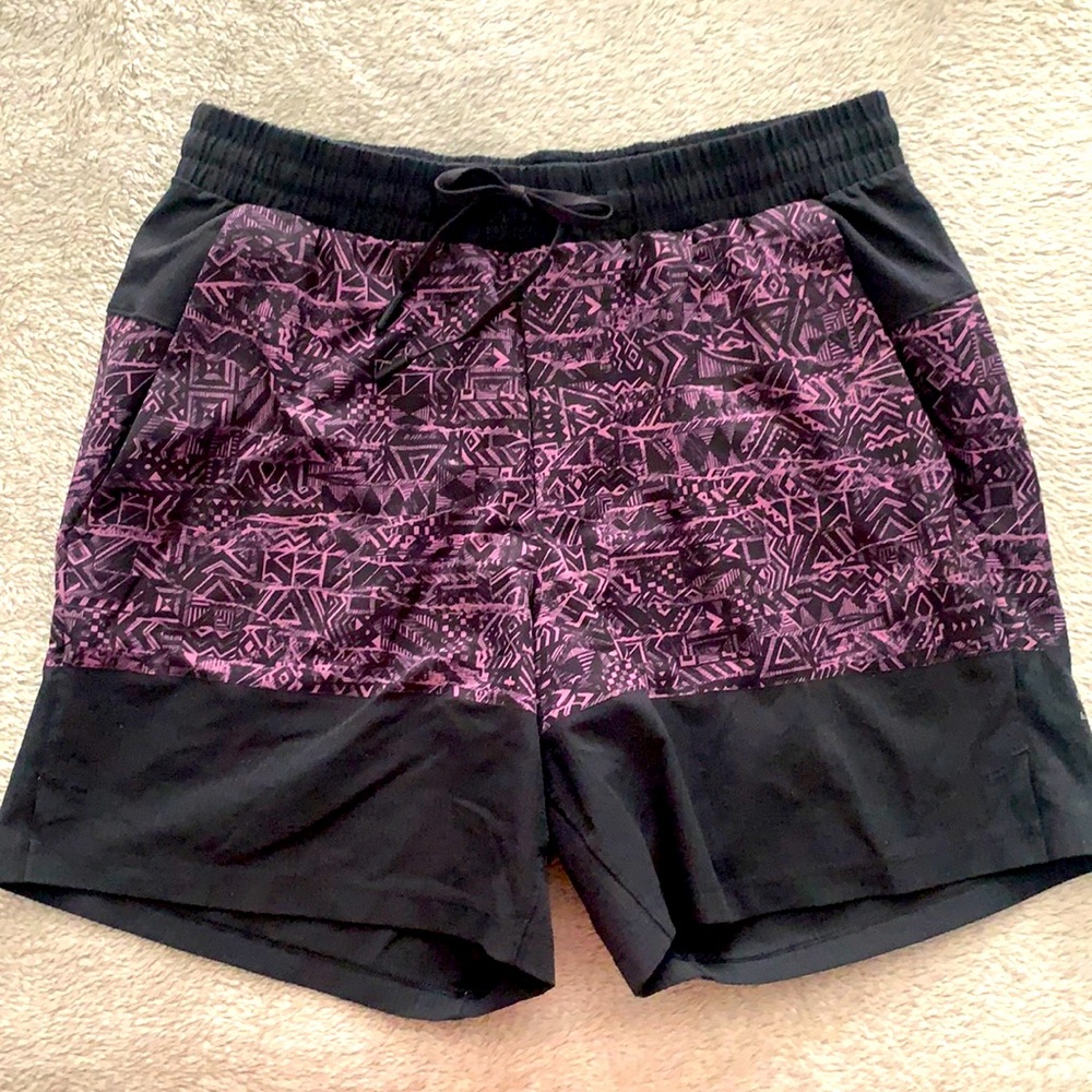 Lululemon Black & Purple print swim/workout shorts